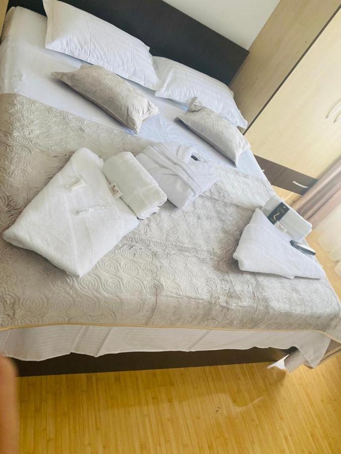 Ultracentral Braşov Buitenkant foto